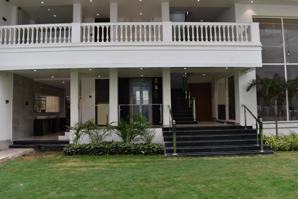The White Lotus Hotel Gaya Ngoại thất bức ảnh